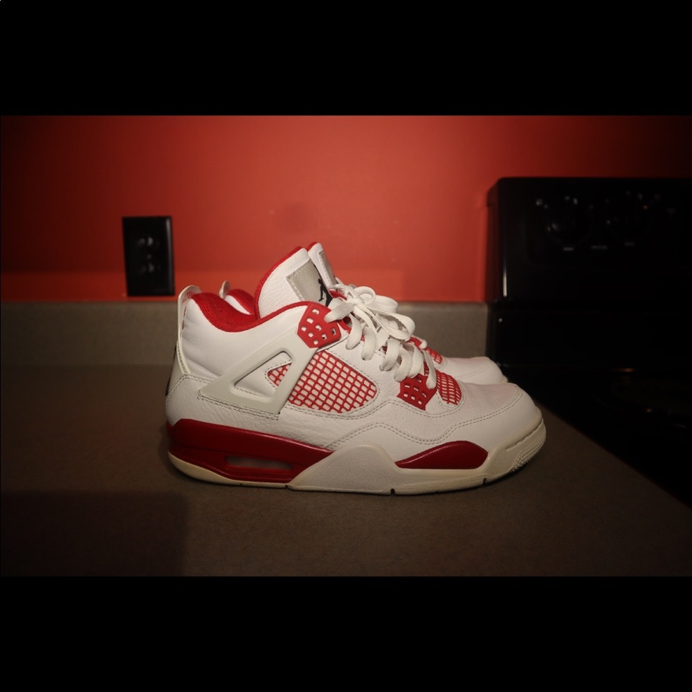 Jordan 4 Retro Alternate 89